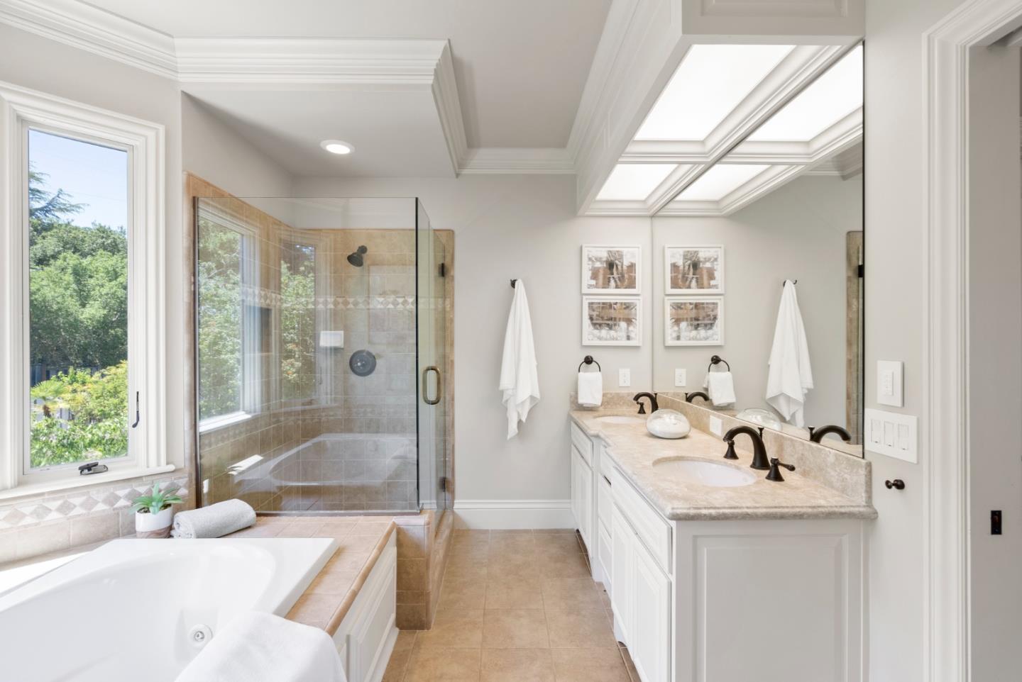 125 Dover Street Los Gatos, CA 95032 - Photo 28 of 49 a bathroom with a tub sink and mirror