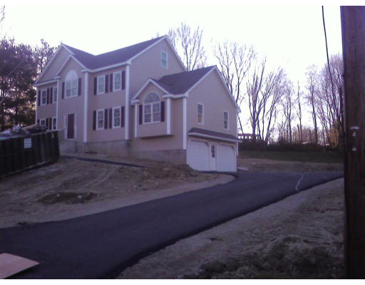5 Grandview Road Billerica, MA 01821 - Photo 2 of 18