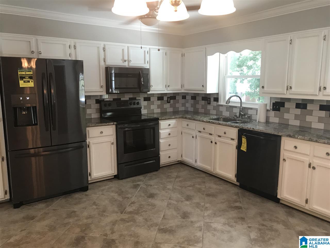 1204 Elm Drive Alabaster, AL 35007 - Photo 8 of 32