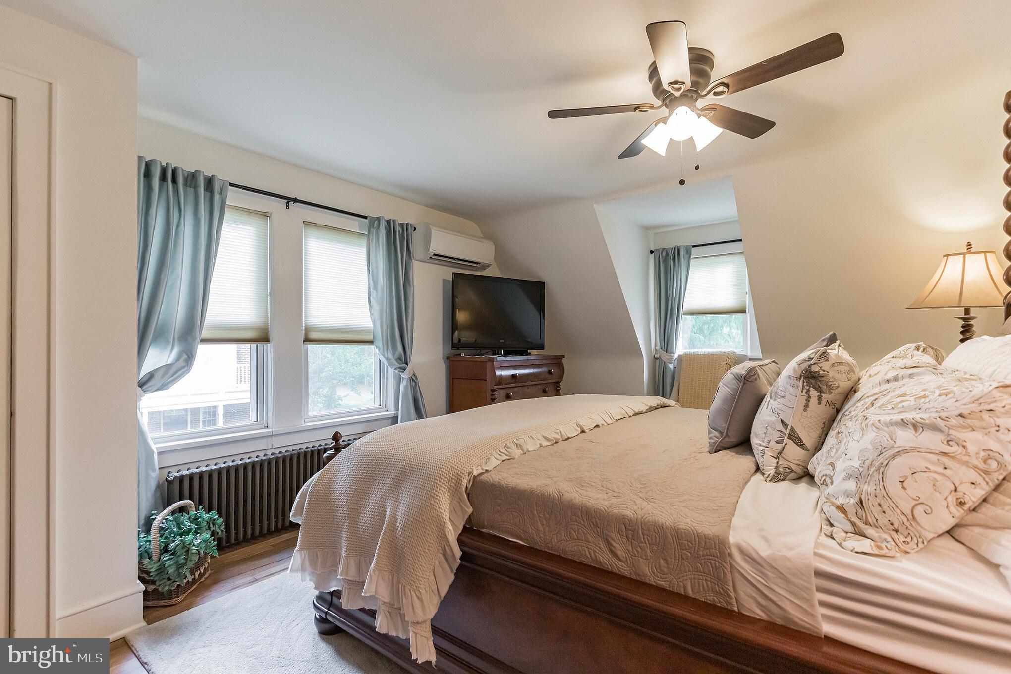 592 Homeland Road Carneys Point, NJ 08069 - Photo 13 of 27