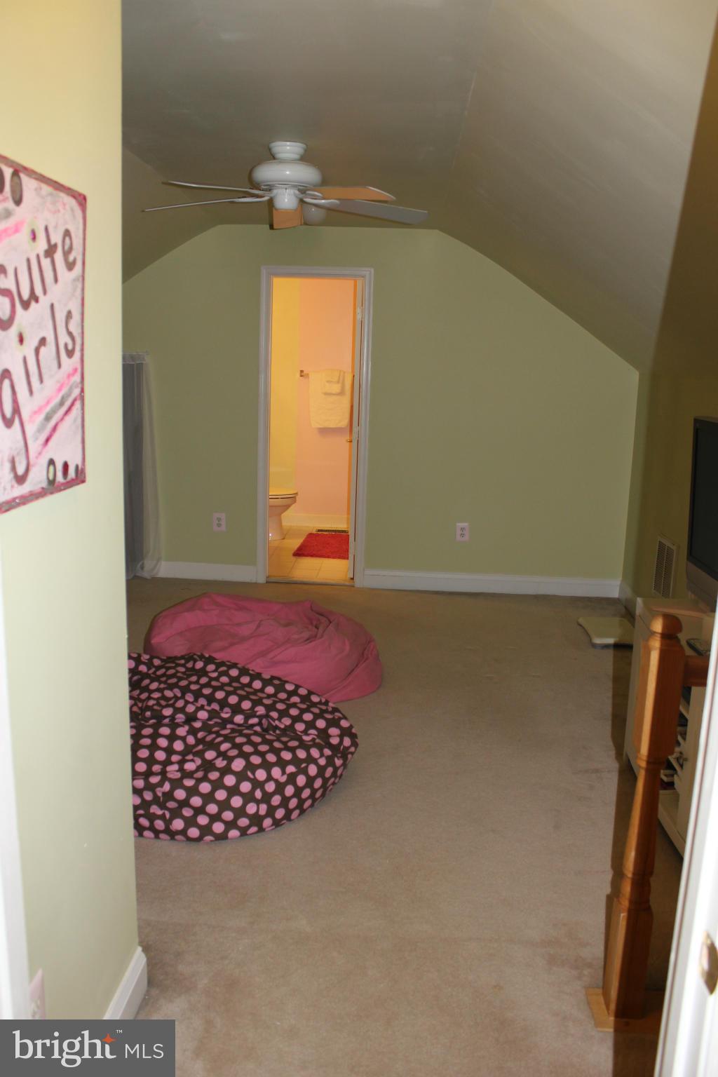 542 Coover Road Annapolis, MD 21401 - Photo 17 of 20 Interior (General)