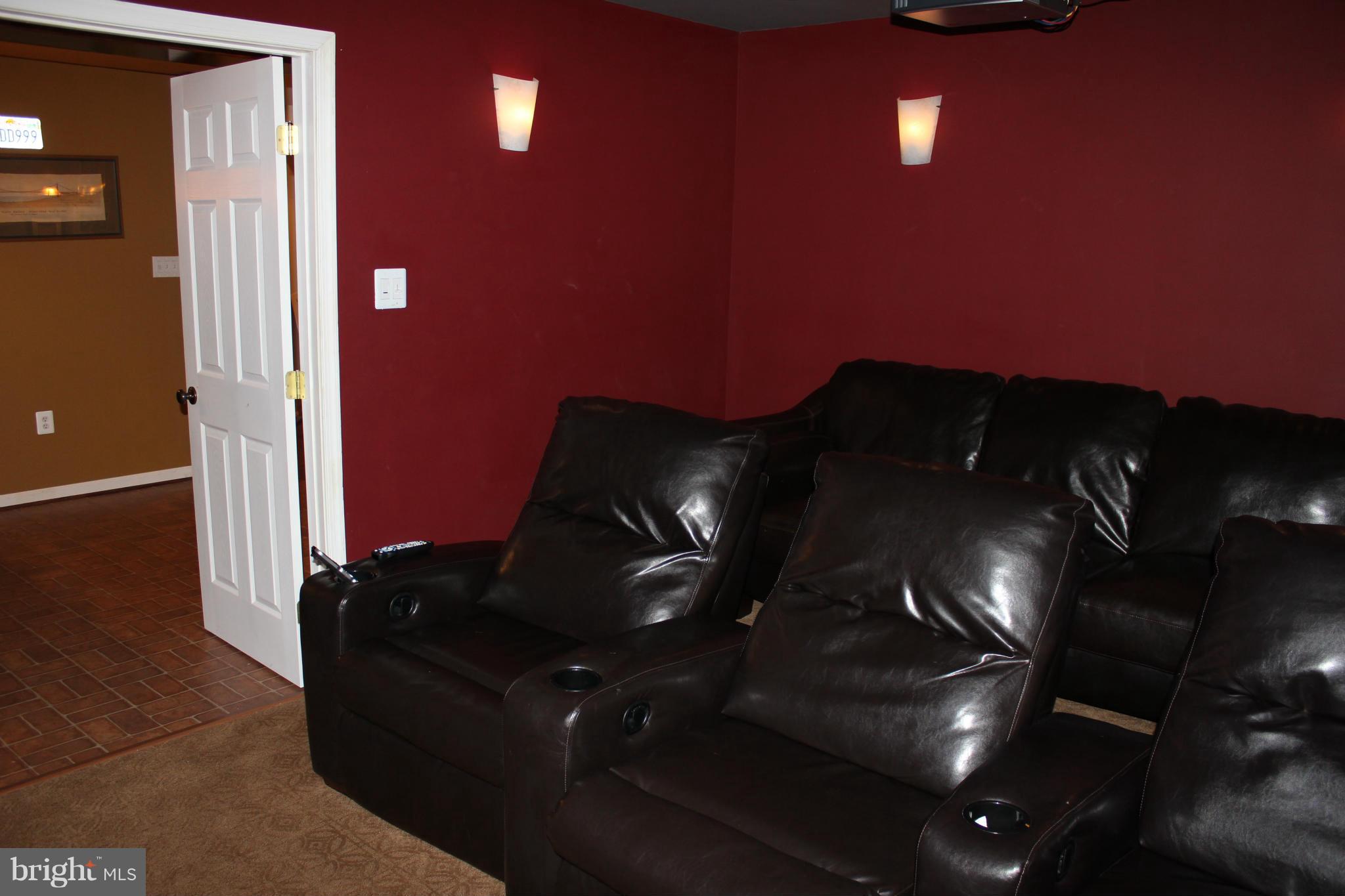 542 Coover Road Annapolis, MD 21401 - Photo 6 of 20 Interior (General)