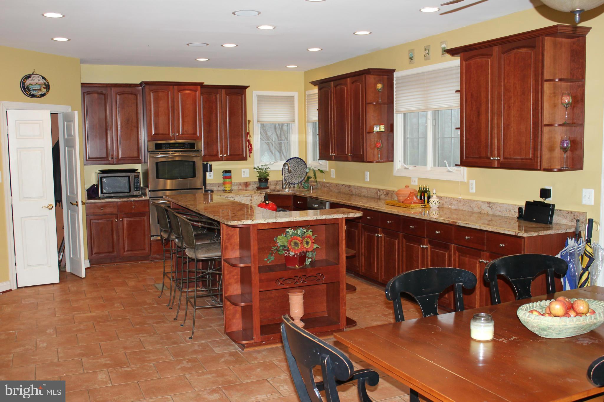542 Coover Road Annapolis, MD 21401 - Photo 8 of 20 Kitchen
