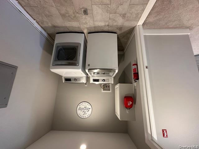 884 Beach Street Lindenhurst, NY 11757 - Photo 7 of 9 a utility room with dryer and washer