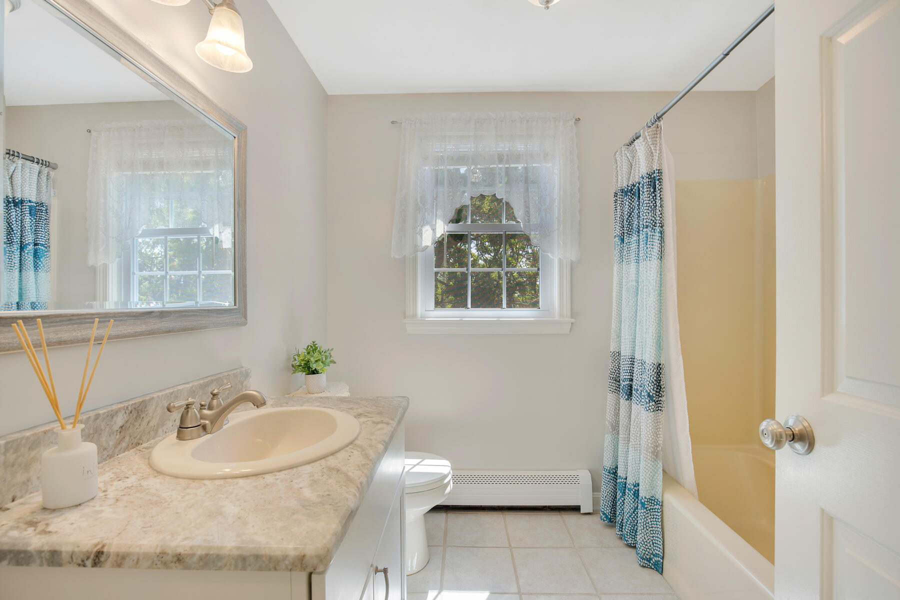 29 Carleton Drive Mashpee, MA 02649 - Photo 17 of 32 17 Full Bath Second Floor
