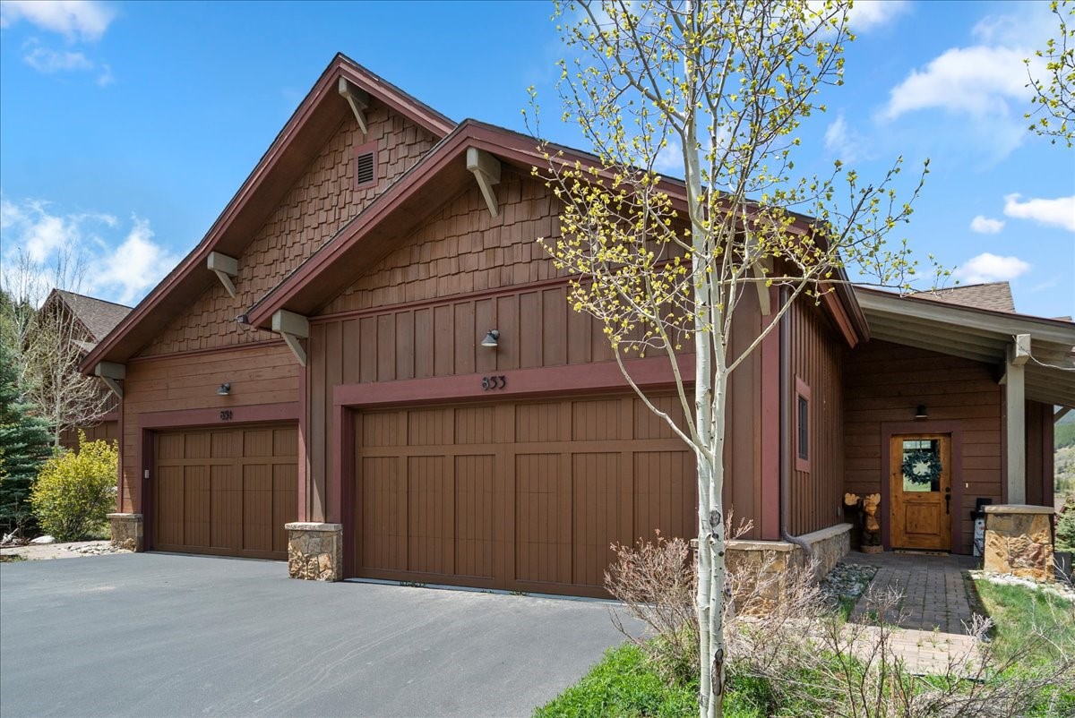 853 Independence Road, Unit 853 Keystone, CO 80435 - Photo 2 of 37 a front view of a house with a yard