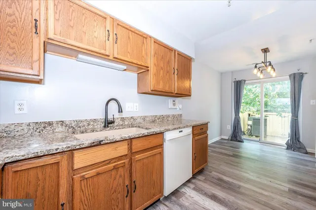 $2,650 | 161 Heathfield Drive, Frederick, MD 21702