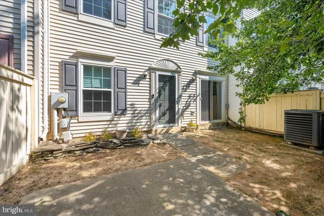 $2,650 | 161 Heathfield Drive, Frederick, MD 21702