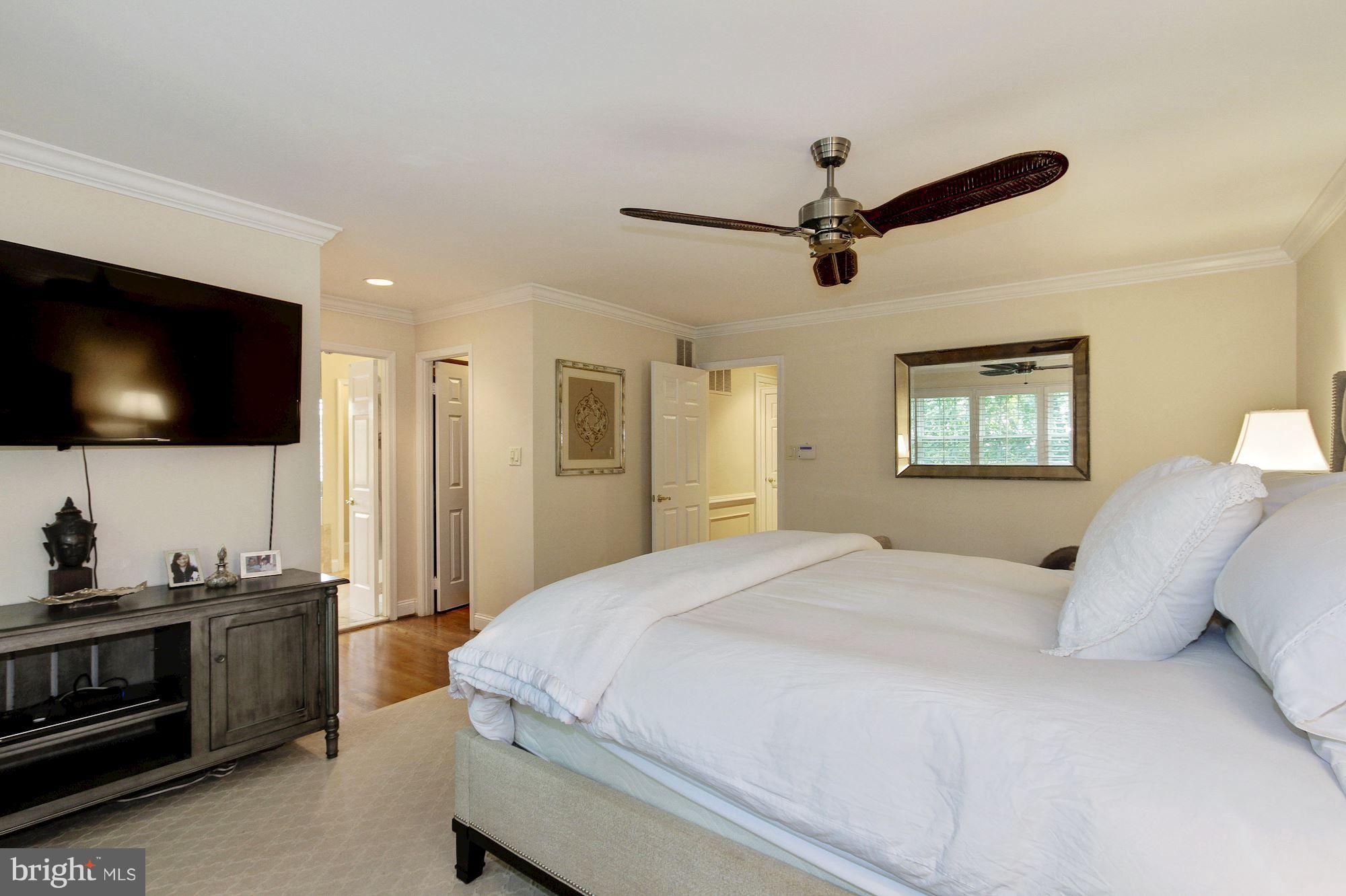 8029 Quarry Ridge Way Bethesda, MD 20817 - Photo 18 of 30 Bedroom (Master)