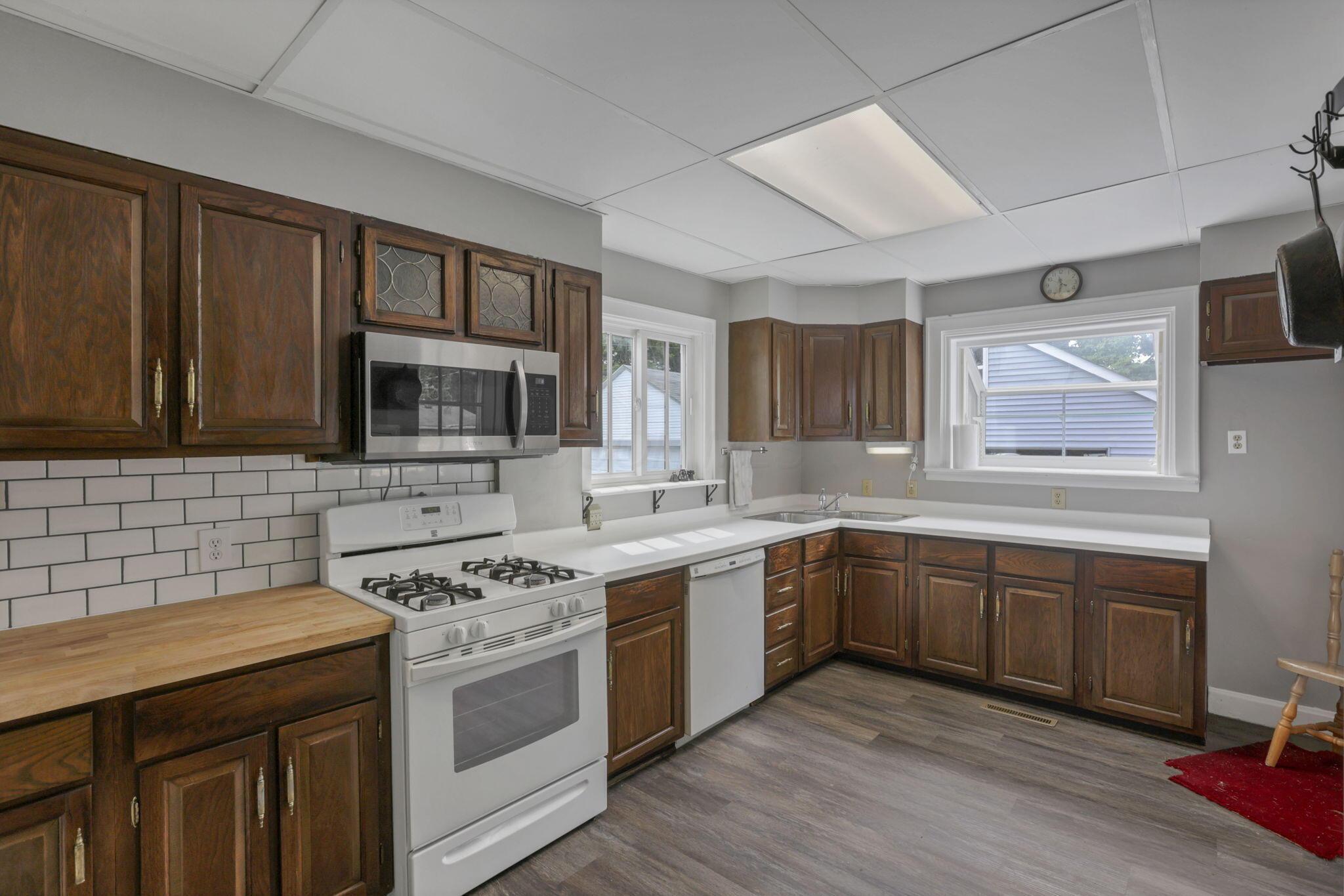 79 Westwood Road Columbus, OH 43214 - Photo 19 of 38 16-web-or-mls-4E7A8180