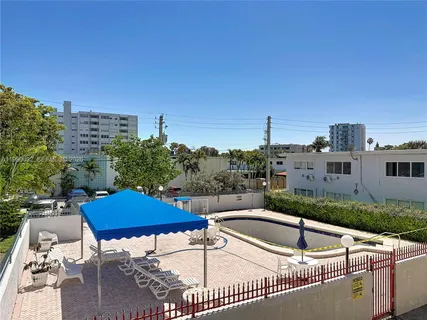 $239,000 | 7300 Wayne Avenue, Unit 211, Miami Beach, FL 33141