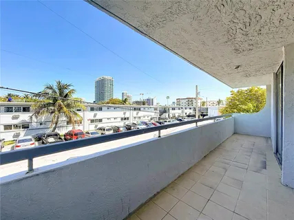 $239,000 | 7300 Wayne Avenue, Unit 211, Miami Beach, FL 33141