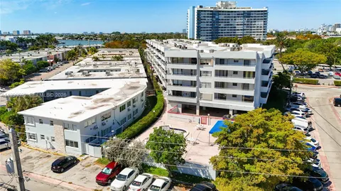 $239,000 | 7300 Wayne Avenue, Unit 211, Miami Beach, FL 33141