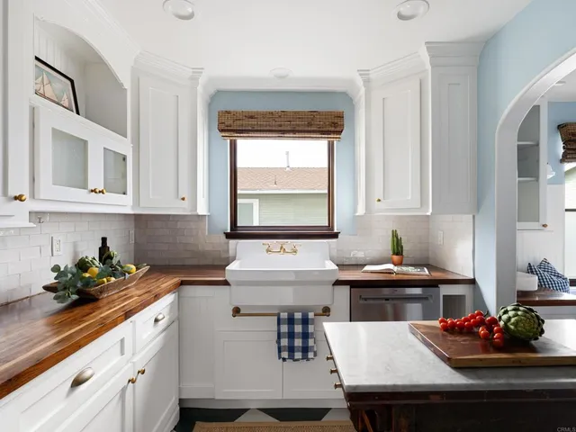 $1,675,000 | 1008 South Ditmar Street, Oceanside, CA 92054