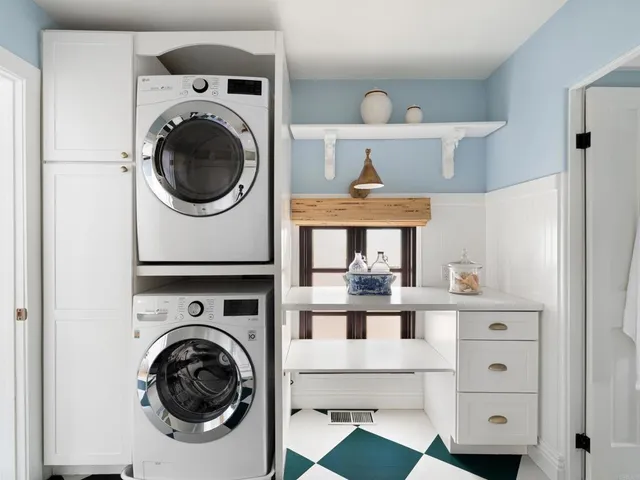 $1,675,000 | 1008 South Ditmar Street, Oceanside, CA 92054