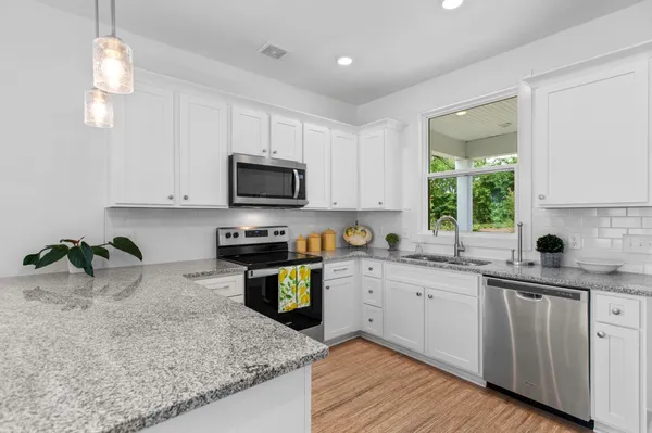$2,250 | 1170 Dickerson Road, Unit 6, Goodlettsville, TN 37072