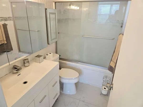 $3,500 | 770 Claughton Island Drive, Unit 602, Miami, FL 33131