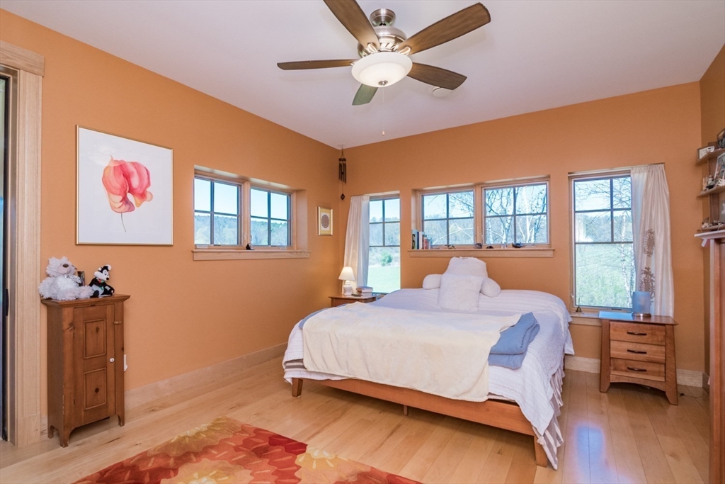 474 Little Mohawk Road Shelburne, MA 01370 - Photo 12 of 42
