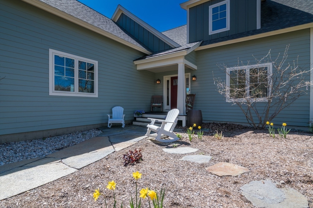 474 Little Mohawk Road Shelburne, MA 01370 - Photo 2 of 42