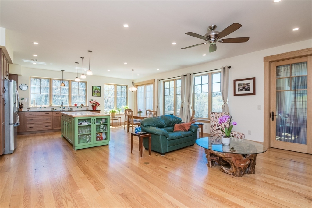 474 Little Mohawk Road Shelburne, MA 01370 - Photo 4 of 42