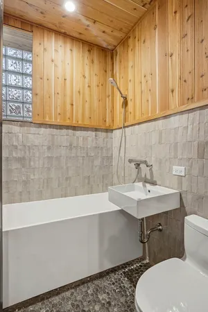 $3,000 | 1414 North Maplewood Avenue, Unit 1, Chicago, IL 60622