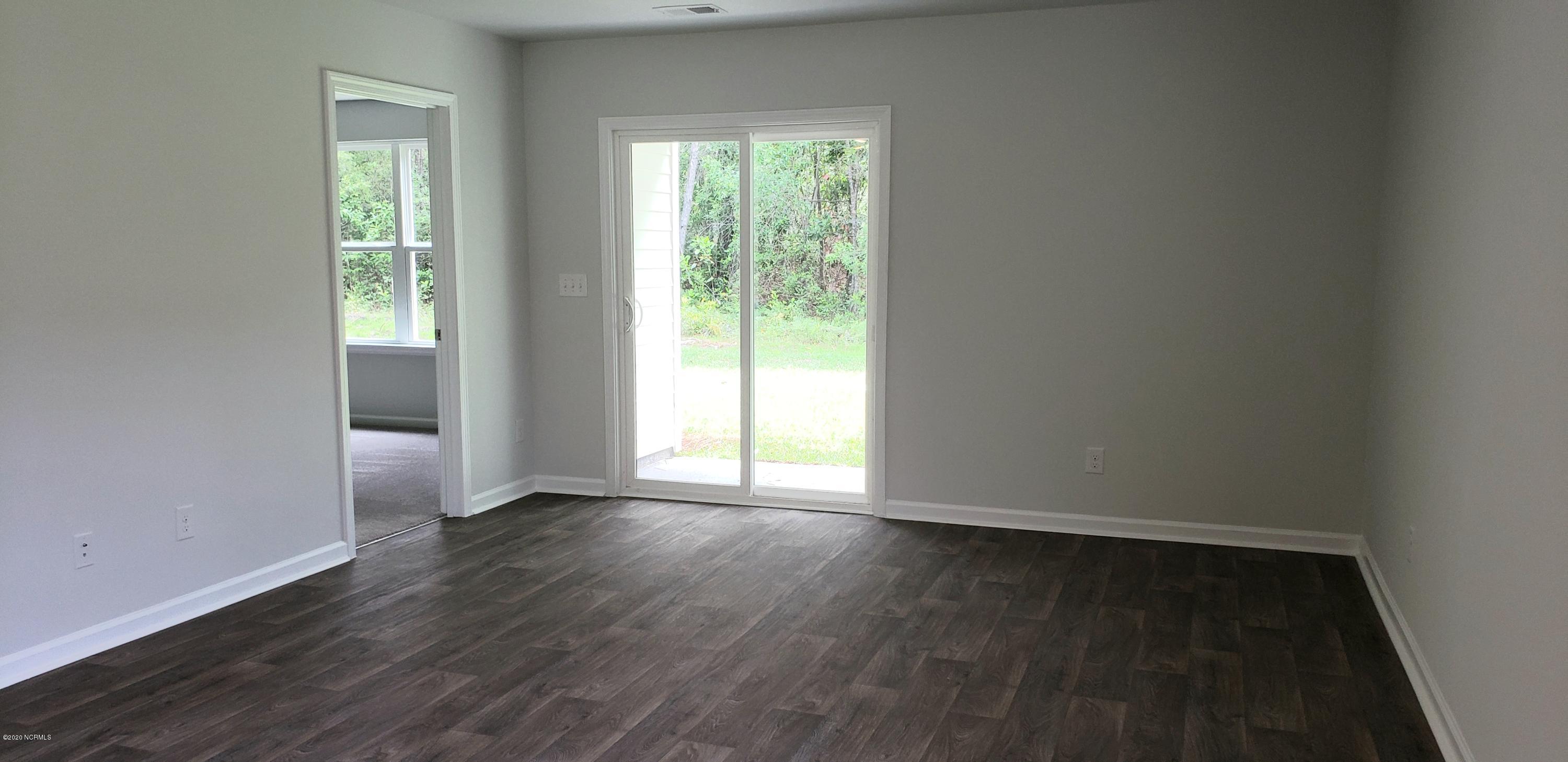 402 Ellis Road Southeast, Unit LOT #49 Bolivia, NC 28422 - Photo 14 of 21 ACTUAL HOME PHOTO. Refrigerator included!