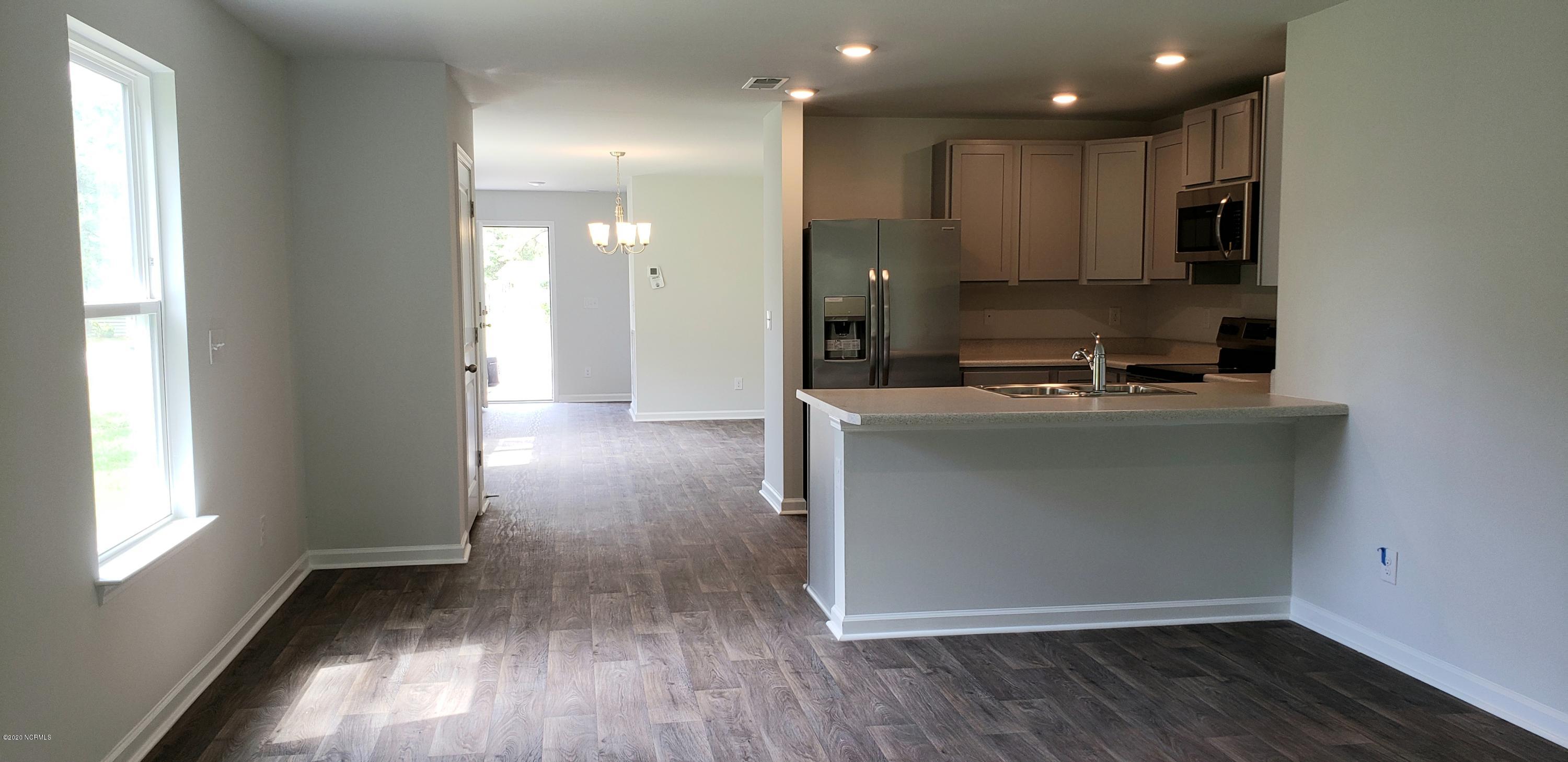 402 Ellis Road Southeast, Unit LOT #49 Bolivia, NC 28422 - Photo 15 of 21 ACTUAL HOME PHOTO