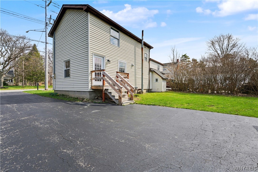 5258 Chestnut Ridge Road Orchard Park, NY 14127 - Photo 5 of 37