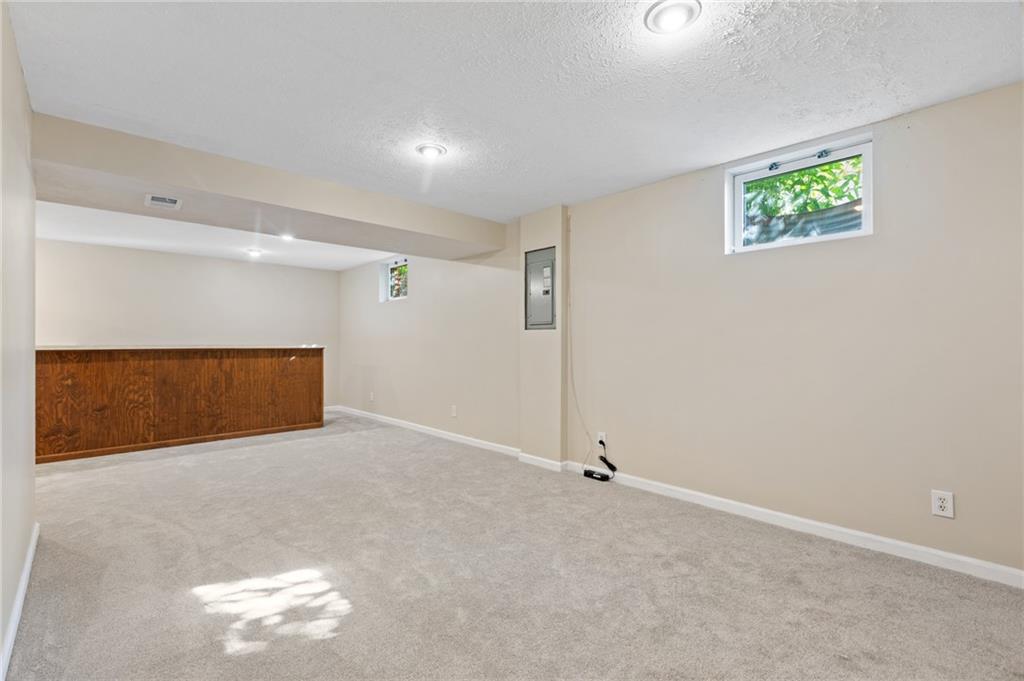 6 Wellington Court McKees Rocks, PA 15136 - Photo 20 of 24 a view of an empty room with a window