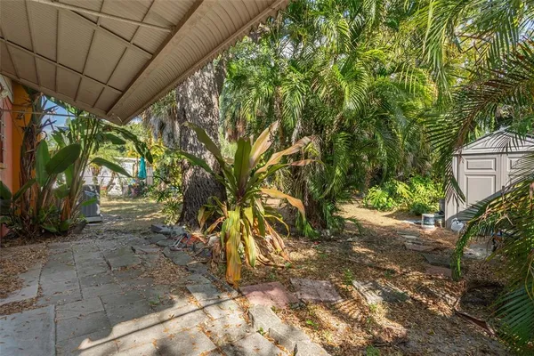 $525,000 | 305 North Lauber Way, Tampa, FL 33609