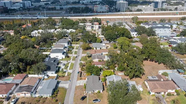 $525,000 | 305 North Lauber Way, Tampa, FL 33609