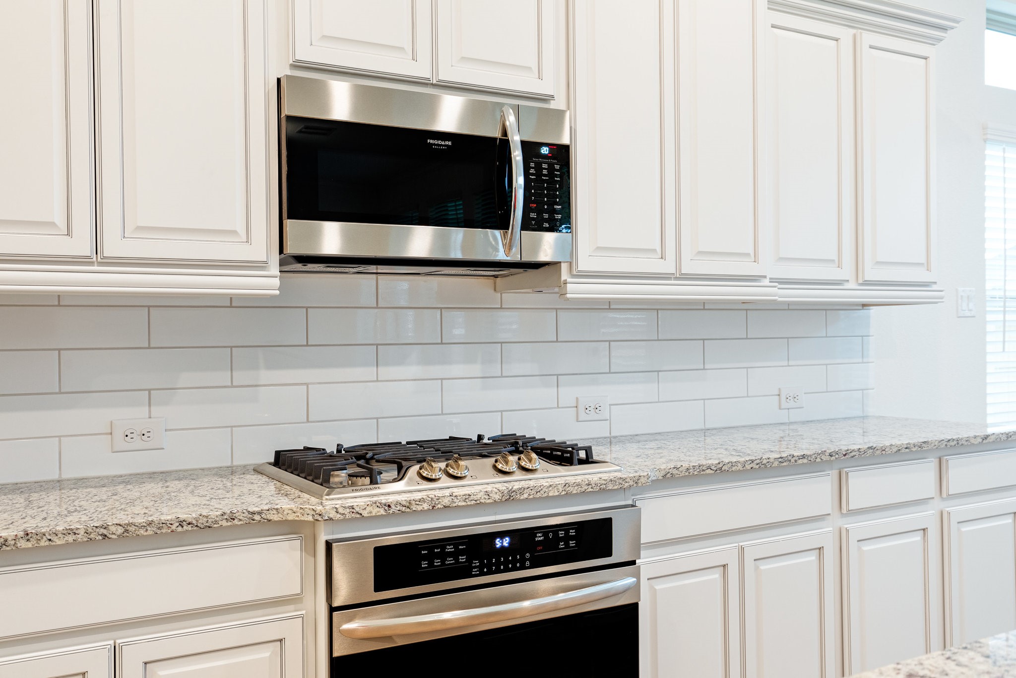 1403 Woodson Ridge Lane Katy, TX 77494 - Photo 14 of 45