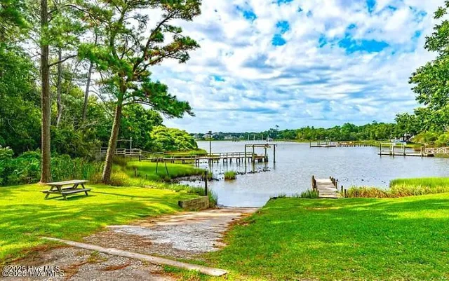 $249,500 | 1128 Glancy Road, Swansboro, NC 28584