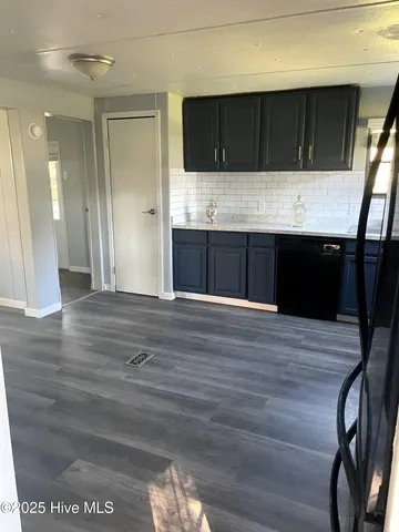 $249,500 | 1128 Glancy Road, Swansboro, NC 28584