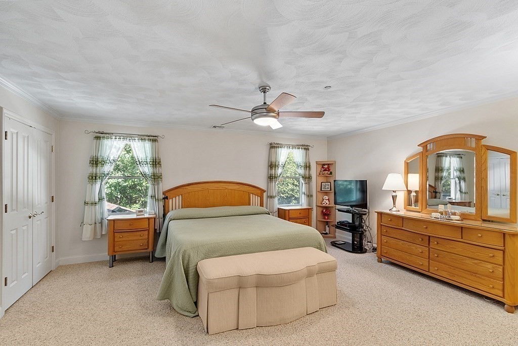 216 Rangeway Road, Unit 183 Billerica, MA 01862 - Photo 14 of 35 a bedroom with furniture and window