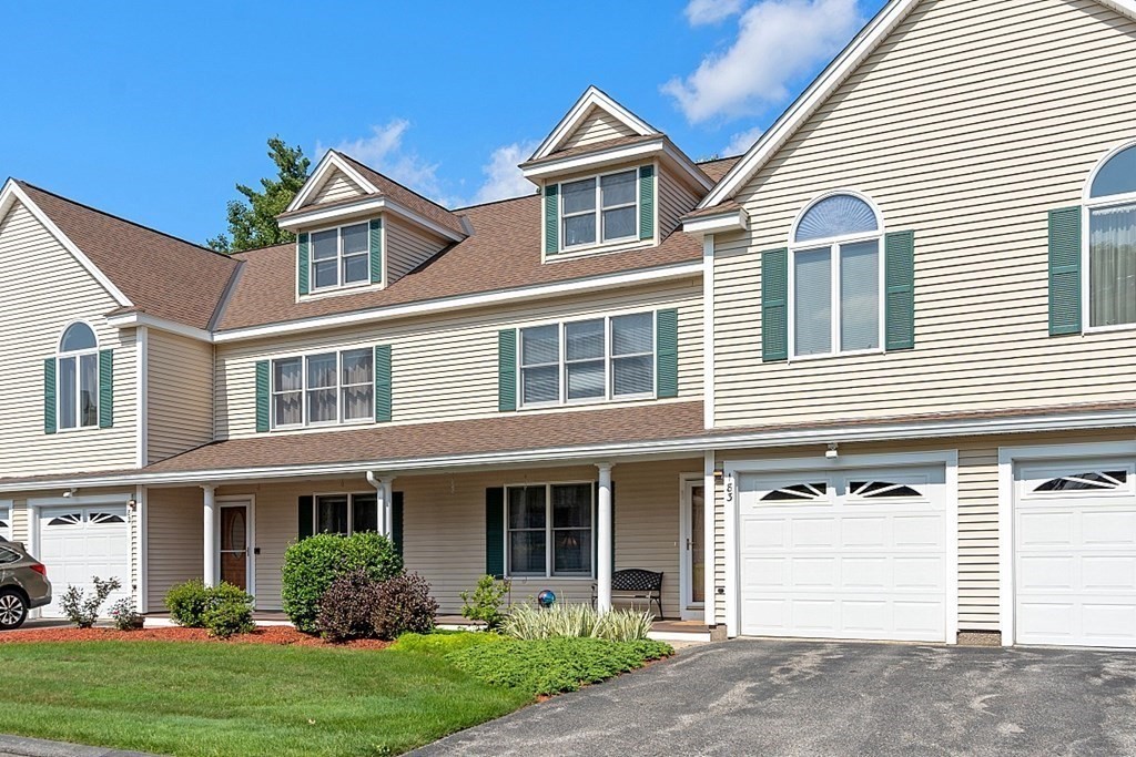 216 Rangeway Road, Unit 183 Billerica, MA 01862 - Photo 33 of 35 a front view of a house with garden