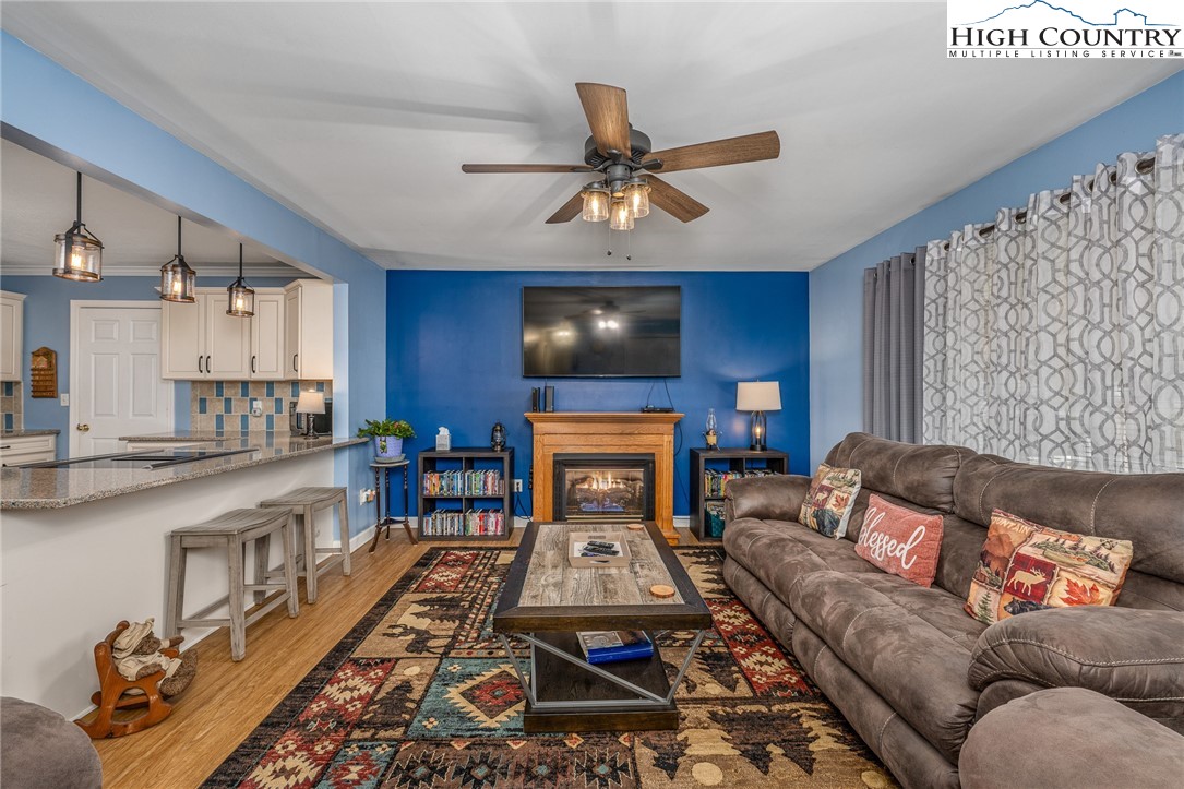 557 Waddell Road Mountain City, TN 37683 - Photo 16 of 48