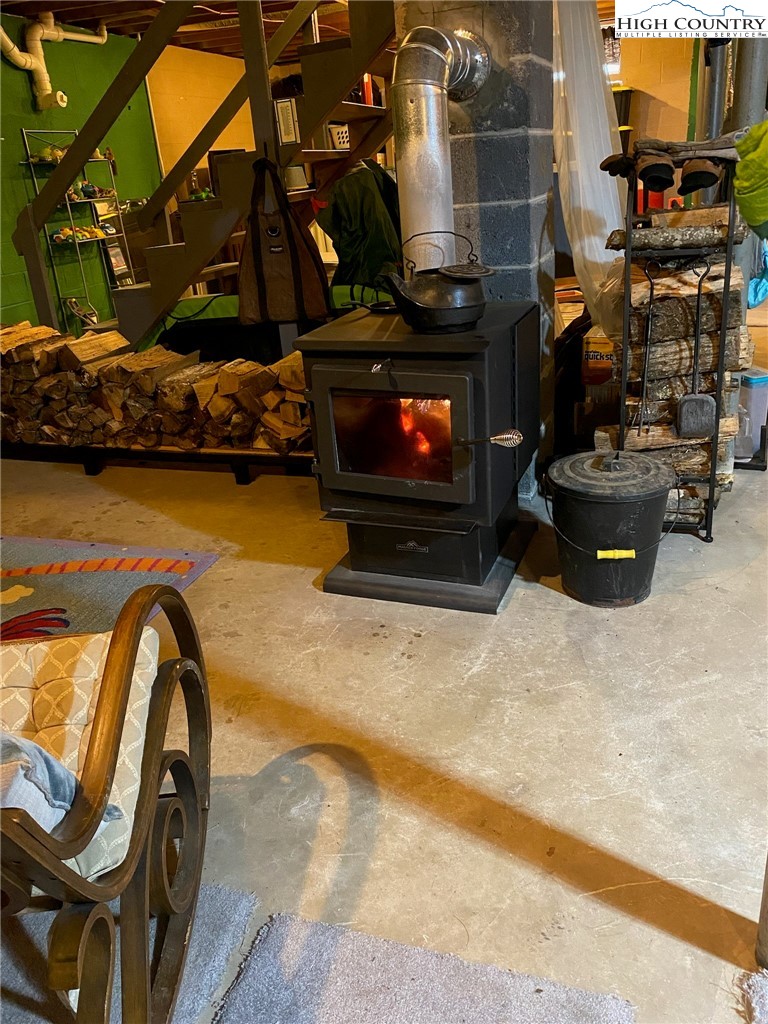 557 Waddell Road Mountain City, TN 37683 - Photo 39 of 48