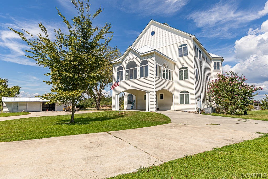 838 Long Point Lane Topping, VA 23169 - Photo 3 of 49 Gallery Image 3