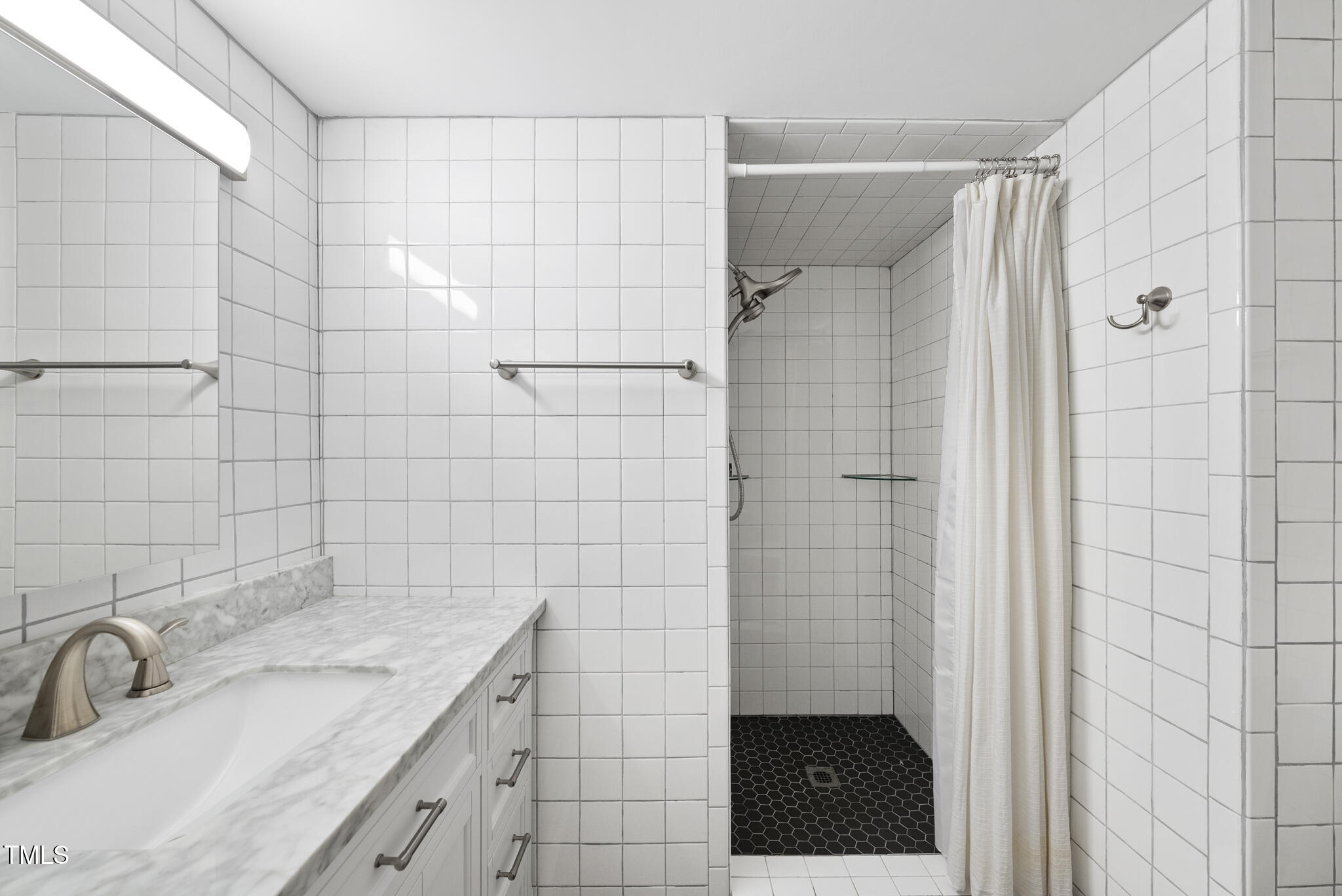 1705 Nottingham Road Raleigh, NC 27607 - Photo 19 of 34 DSC01317