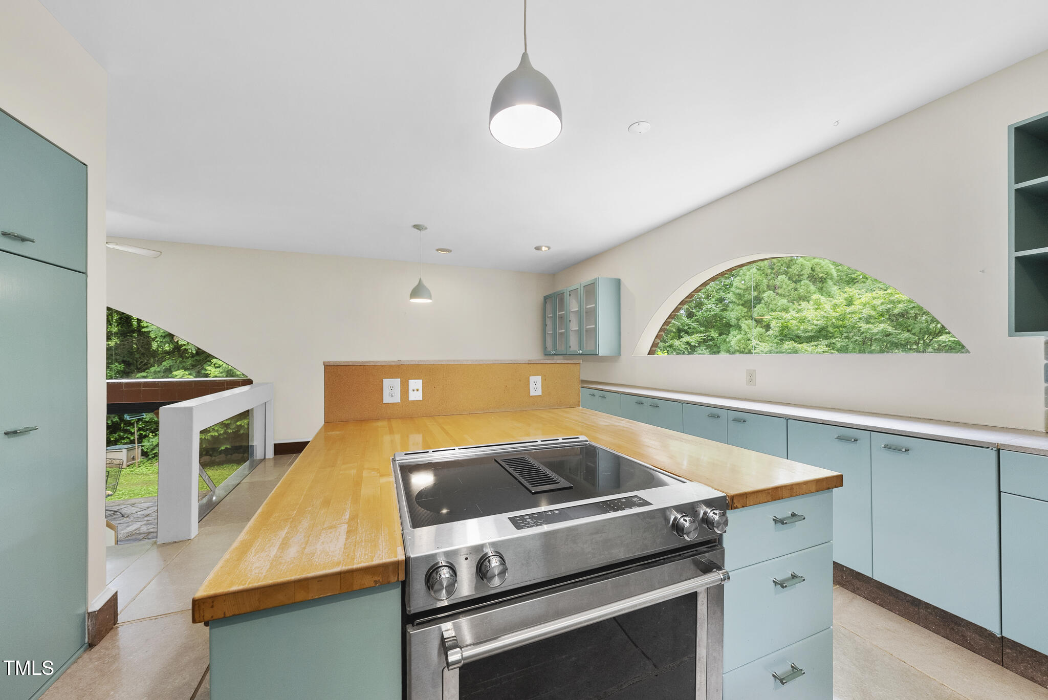 1705 Nottingham Road Raleigh, NC 27607 - Photo 3 of 34 DSC01356