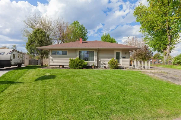 $197,900 | 260 Renfrew Avenue, Adrian, MI 49221