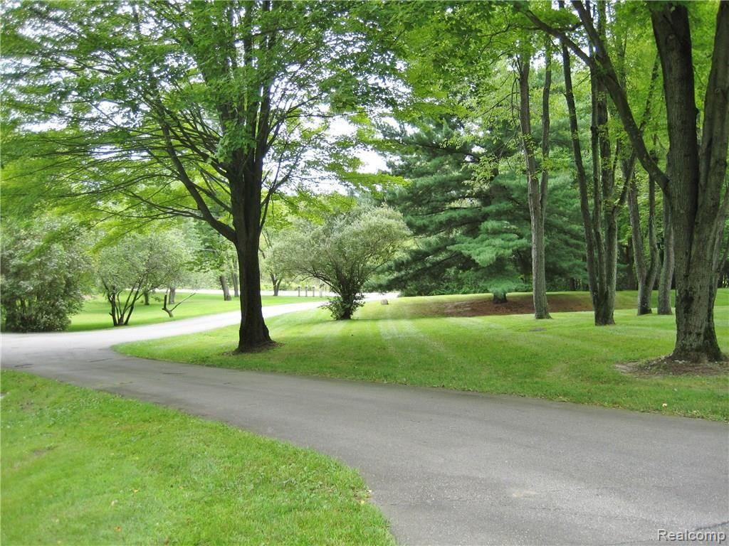 3783 Brighton Road Howell, MI 48843 - Photo 27 of 28
