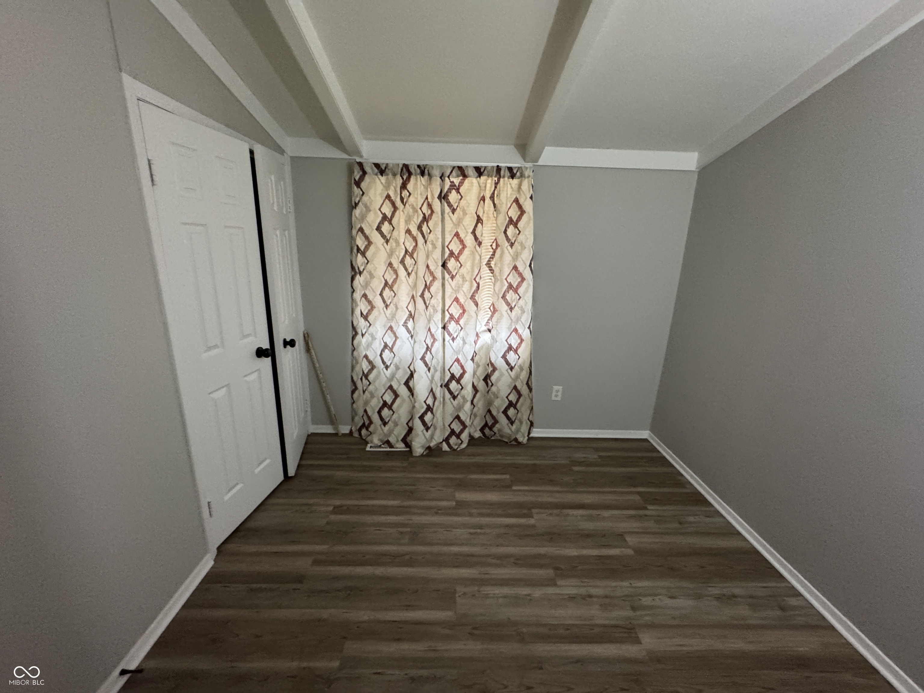 2322 Silver Maple Court Indianapolis, IN 46222 - Photo 10 of 16