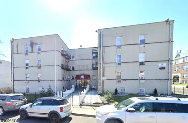 $1,350 | 58 Underwood Street, Newark, NJ 07106
