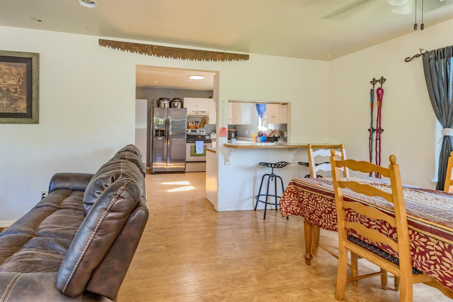 2335 Leonard Road Grants Pass, OR 97527 - Photo 26 of 26 Open floor plan!