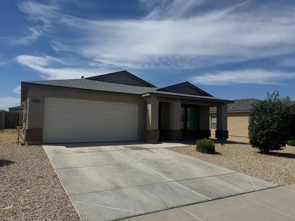 $1,695 | 111 Impala Place, Casa Grande, AZ 85122