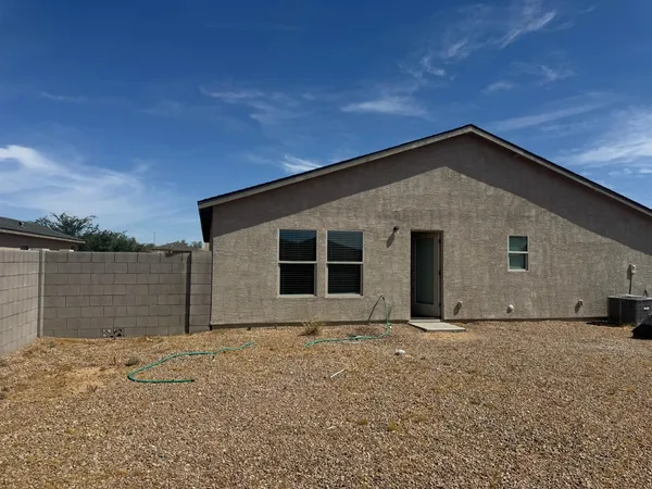 $1,695 | 111 Impala Place, Casa Grande, AZ 85122