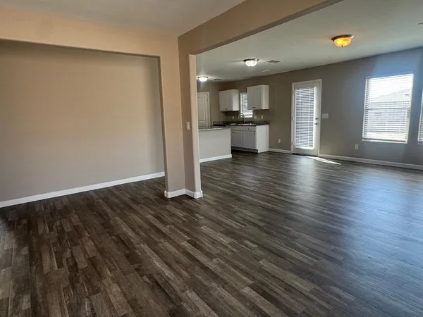 $1,695 | 111 Impala Place, Casa Grande, AZ 85122