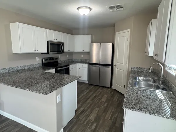 $1,695 | 111 Impala Place, Casa Grande, AZ 85122